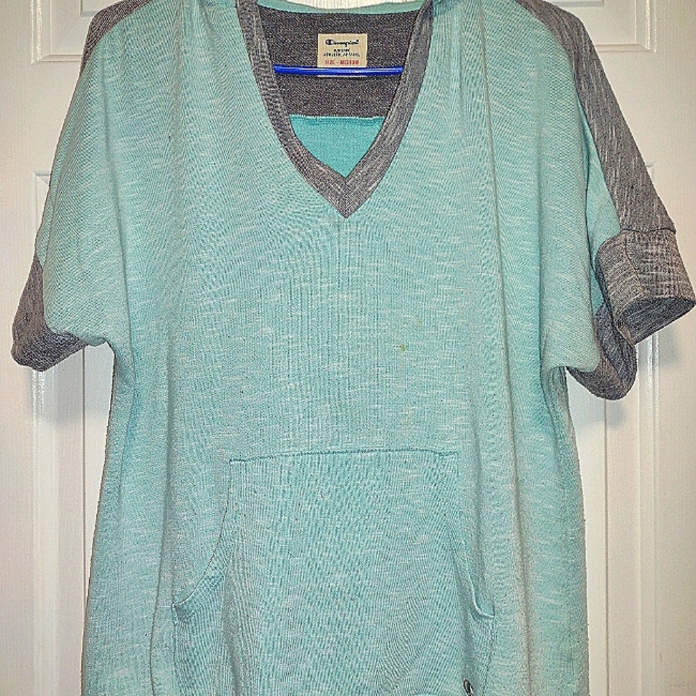 Champion Short Sleeve v-neck hoody